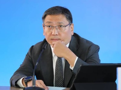 Ерболат Досаев потерял ещё одну должность