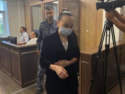 Перизат Кайрат трудоустроилась уборщицей в колонии