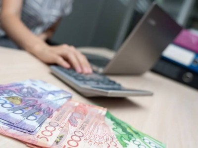 До 150 тысяч тенге планируют повысить минимальную зарплату в Казахстане