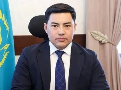 Акима из Шымкента наказали после видео с избиением на футболе