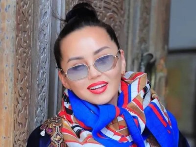 Баян Алагузова разгневала Казнет, заполучив камзол из фильма "Қыз Жібек"