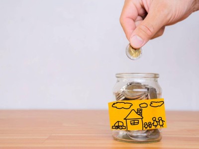 «По 200 тенге от каждого»: казахстанцы помогают девушке из детдома