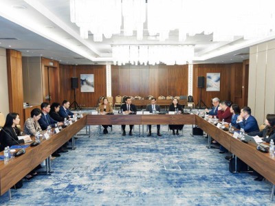 Зачем создали новую партию "Әділет"