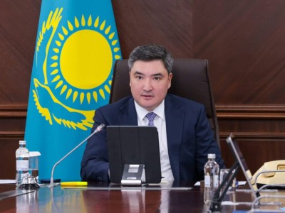 Премьер рассказал о жалобах на курьеров и дал поручение главе МВД