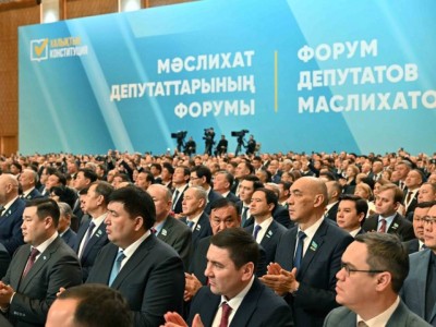 Депутатов хотят лишать голоса и зарплаты, но есть нюанс