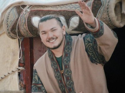 Депутаты предложили платить “культурным“ блогерам