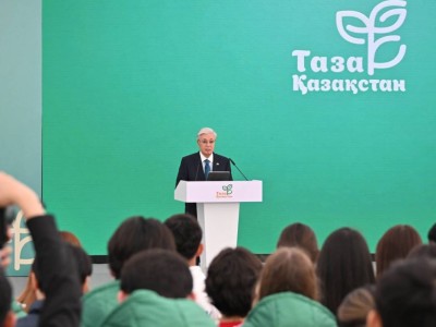 Токаев поручил ужесточить наказание за жестокое обращение с животными в Казахстане