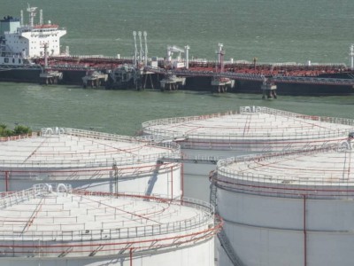 Мировые цены на нефть продолжают расти