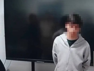 Иностранца с крупной партией наркотиков задержали в аэропорту Алматы