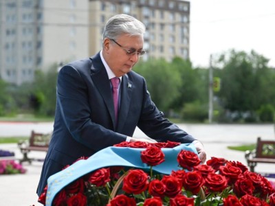Президент Касым-Жомарт Токаев поздравил казахстанцев с Днём Победы