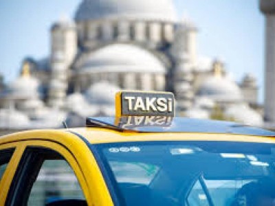 Казахстанец погиб в ДТП с такси в Турции