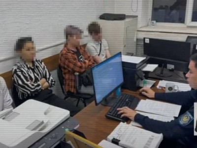 Девятиклассники запугивали жителей казахстанских городов