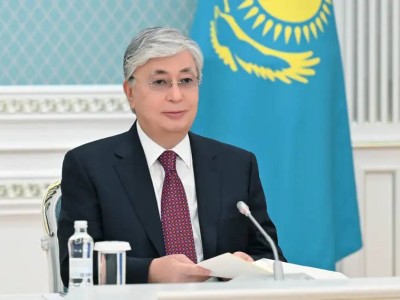 «Нет ничего выше Независимости»: Токаев поздравил казахстанцев с Курбан айтом