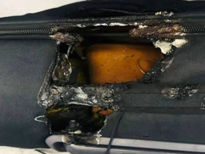 В пассажирском самолёте загорелась электронная сигарета: рейс совершил экстренную посадку