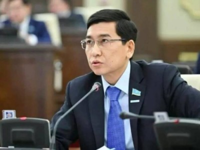 «Это может затронуть судьбы 4 млн детей»: Аймагамбетов раскритиковал новое решение в сфере образования
