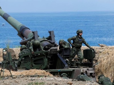 Китай объявил о начале морской операции в районе Тайваня