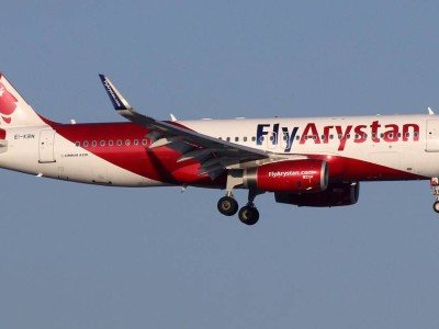 "Можно за доп.оплату". Как FlyArystan оправдался за скандал с домброй