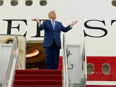 Трамп представил свой новый роскошный самолет за 400 млн долларов