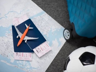 В Актобе мужчина собирал деньги за туры за рубеж и присваивал их