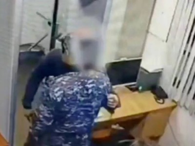 Осужденный ударил сотрудницу СИЗО в Караганде