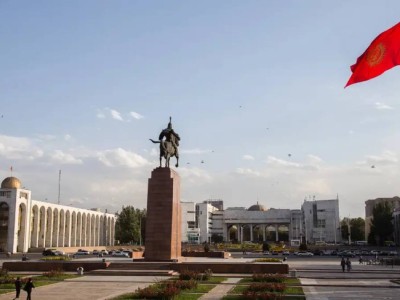 Глава ГКНБ и генпрокурор сменились в Кыргызстане