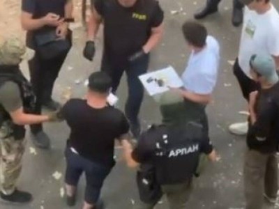 Известного блогера задержали за вымогательство в Шымкенте (ВИДЕО)