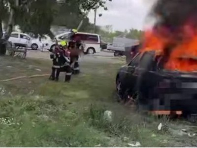 Автомобиль загорелся на улице Орхон в Астане