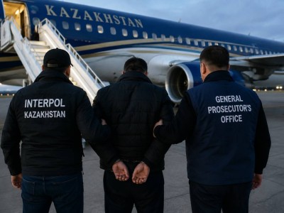 Казахстанца экстрадировали из Вьетнама за нападение с ножом на мать