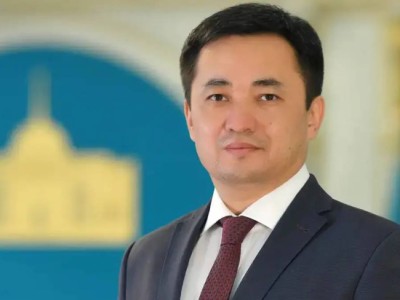 Избран председатель Курултая первого созыва