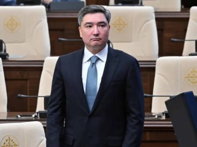 Олжас Бектенов вновь назначен премьер-министром Казахстана