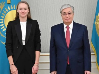 Первая ракетка мира: Президент поздравил Рыбакину с историческим достижением