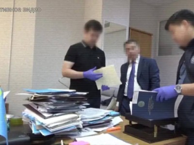 КНБ сообщил об аресте двух чиновников Минтранспорта
