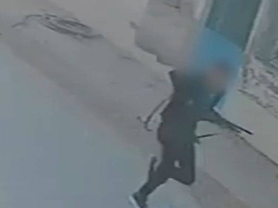 11 человек пострадали при стрельбе возле школы