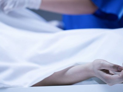 В Шымкенте 13-летний подросток умер во время работы в банкетном зале