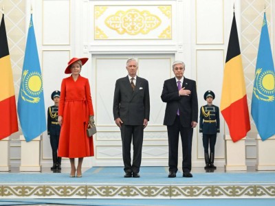 Короля Бельгии Филиппа и королеву Матильду встретили в Акорде