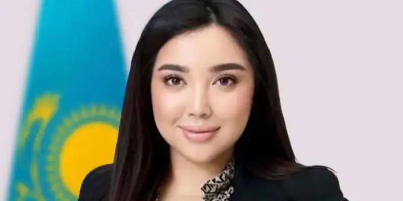 Советница акима Кокшетау ушла после скандала с биографией.