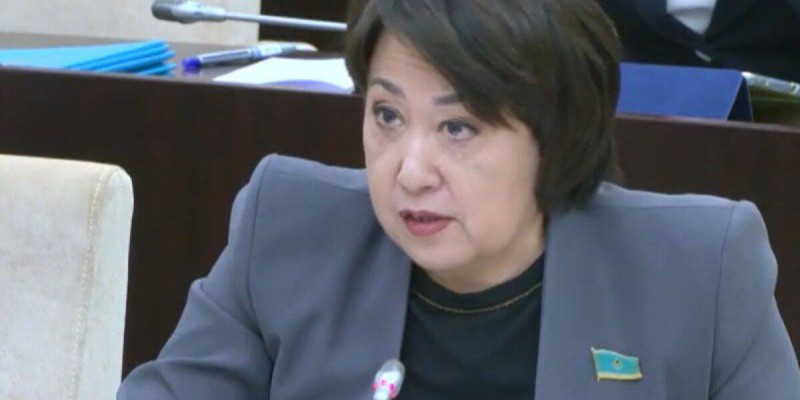 Прекращены полномочия сенатора Ляззат Калтаевой по указу президента Казахстана.