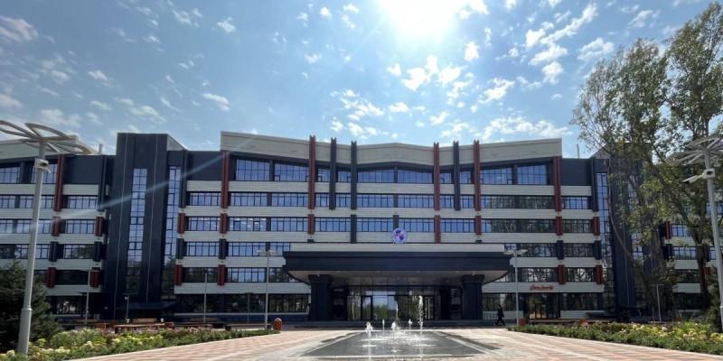 5 лучших учеников IQanat School of Burabay получат гранты в КазГАСА.