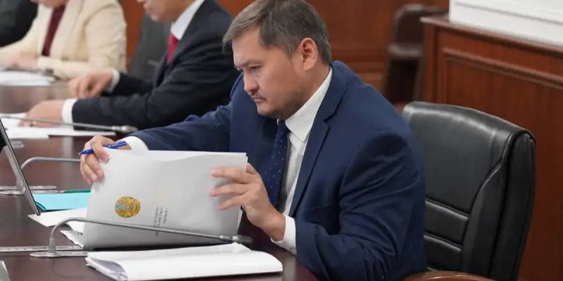 Саясат Нурбек рассказал о коррупционных схемах при поступлении в докторантуру.
