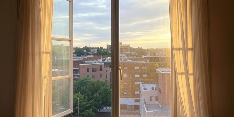 Подросток выпал из окна многоэтажки в Астане: подробности трагедии.