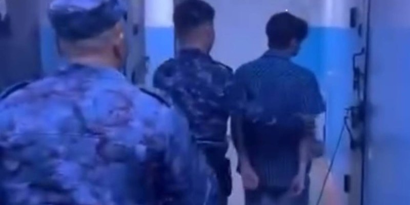 Брызнул детям в глаза перцовым баллончиком: подростка поместили в ИВС.