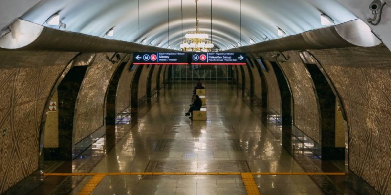Движение поездов в метро Алматы приостановили из-за технической неисправности.