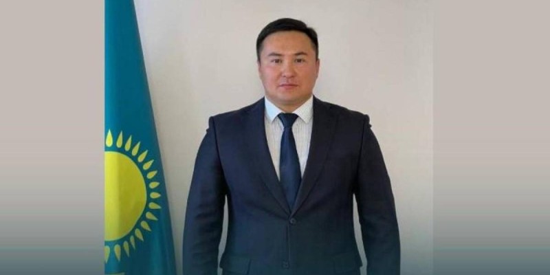 Скандал в ЗКО: лучший сельский аким попался пьяным на улице.