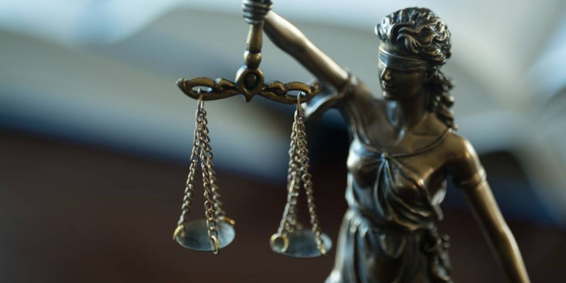 Свидетель выступает в суде по делу Гульмиры Сатыбалды.