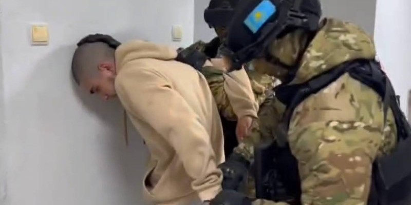 Избиение из-за долга в Алматы: задержаны подозреваемые.