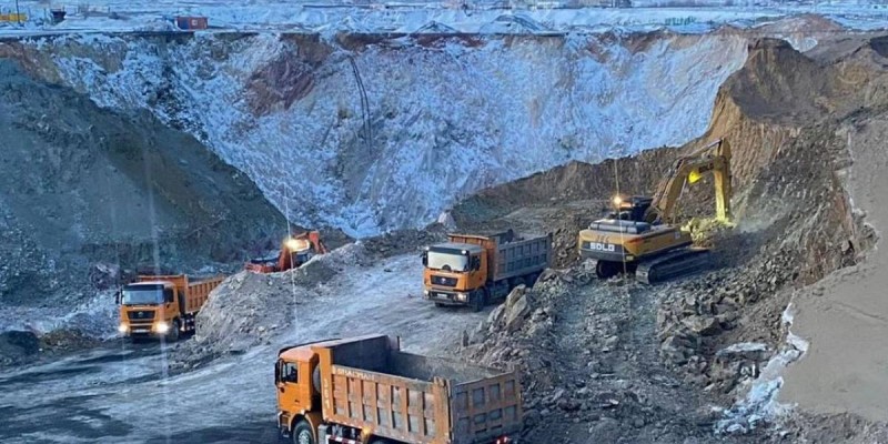 Аварийные поисковые работы на месте ЧП с автобусом в Павлодарской области.