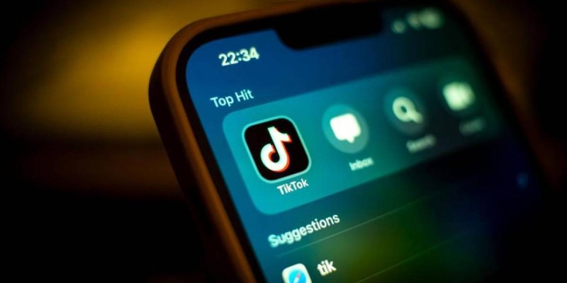 Астанчанка заплатит штраф за фейковое видео в TikTok.
