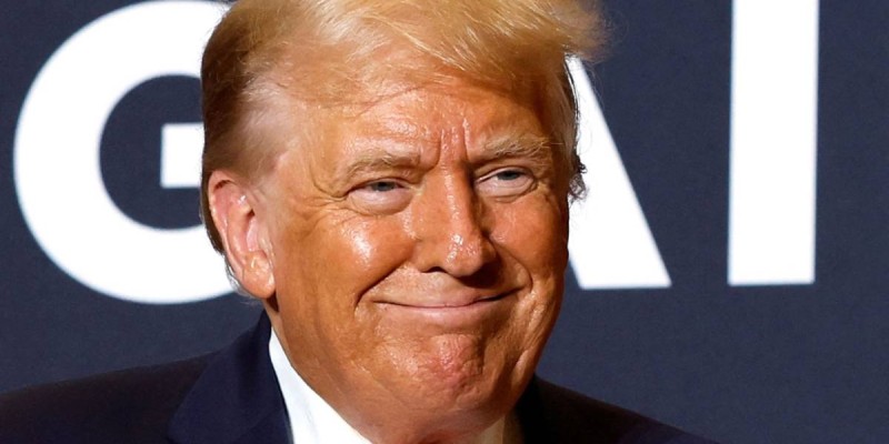 Судебное разбирательство против Дональда Трампа отложили до выборов 2024 года.