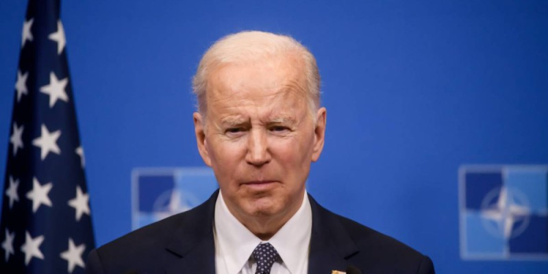Байден объяснил провал на дебатах с Трампом.