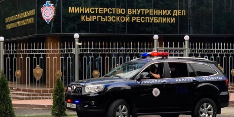 Раскрыты последствия беспорядков в Бишкеке для милиционеров.